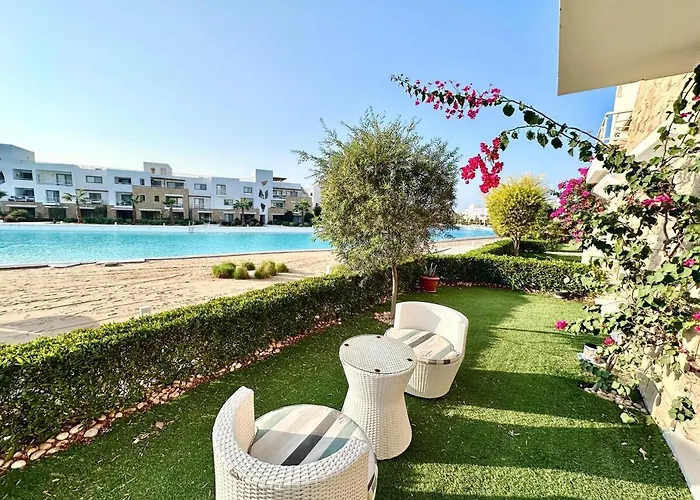 Comfortable 3br In Swan I El Gouna Ground Floor, Garden, Terrace & Lagoon Access Apartment