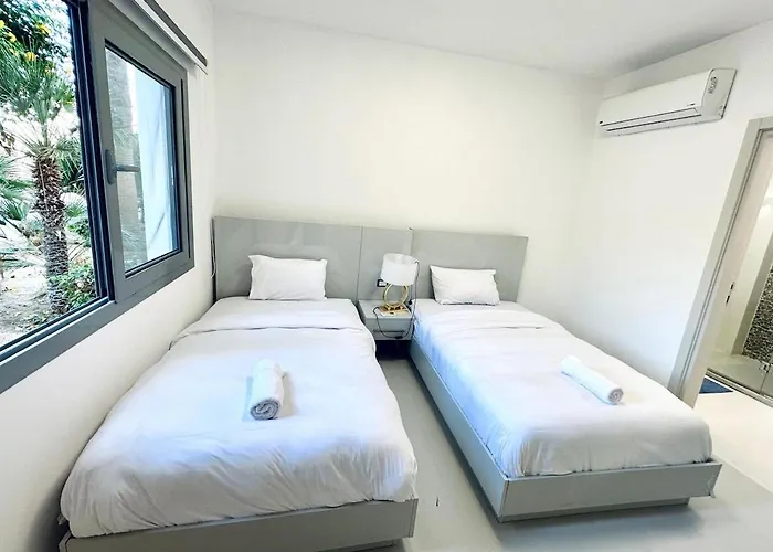 Comfortable 3br In Swan I El Gouna Ground Floor, Garden, Terrace & Lagoon Access *