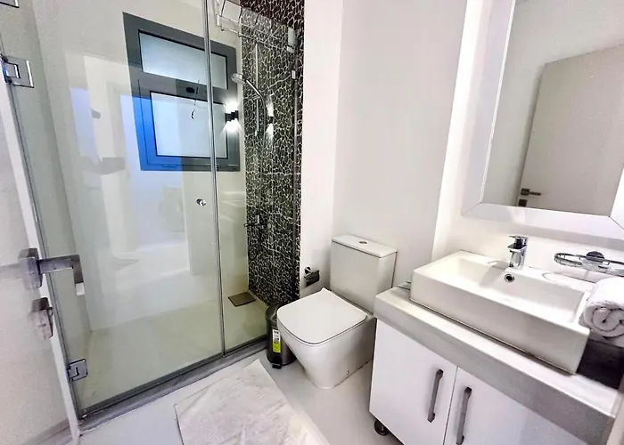 Comfortable 3br In Swan I El Gouna Ground Floor, Garden, Terrace & Lagoon Access * Hurghada